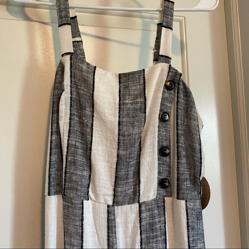 NWT Urban Romantics Linen Blend Jumpsuit, Size L